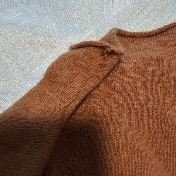 Women’s Banana Republic Italian Wool Cashmere Blend Rust Top, XS - Picture 7 of 9